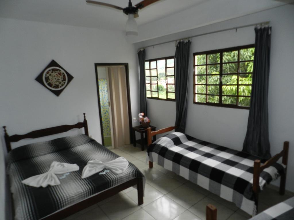 Pousada Hospedaria Santa Clara Santa Rita de Jacutinga Bilik gambar